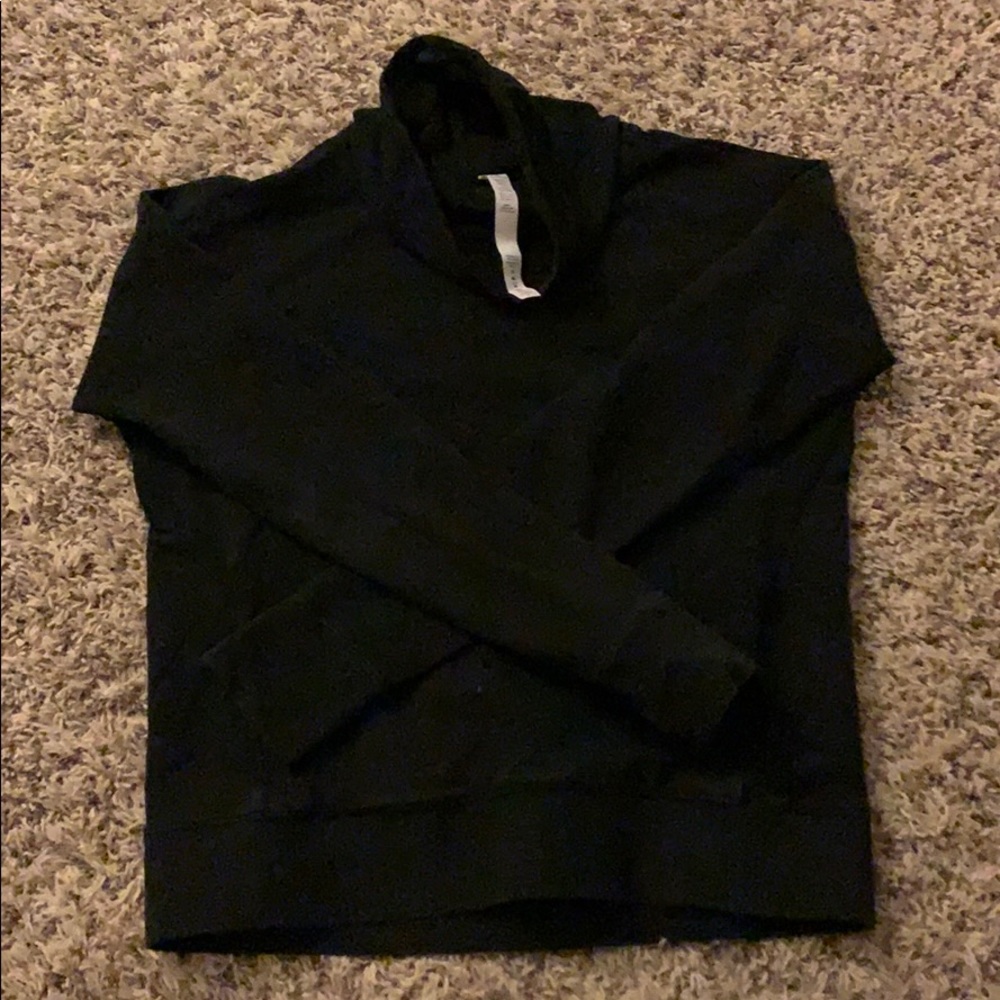 Lululemon mock sweater size 4